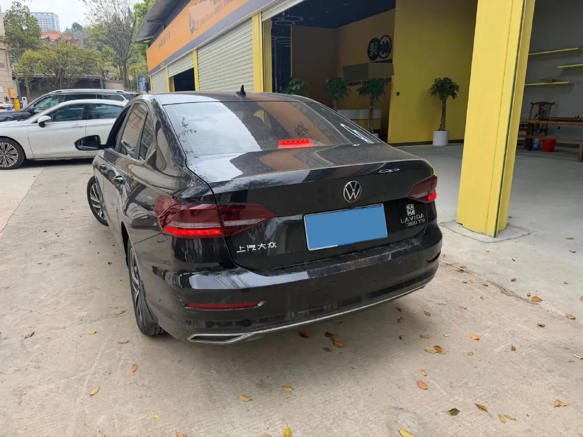 2022 Volkswagen T-Roc 1.4T 150HP L4 7DCT,autocango,china used car exporter,china ev exporter,chinese used car exporter,chinese used ev exporter