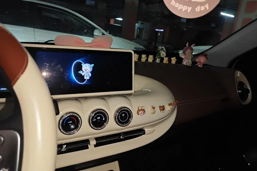 2023 WuLing BinGuo BEV 37.9KWH,autocango,china used car exporter,china ev exporter,chinese used car exporter,chinese used ev exporter