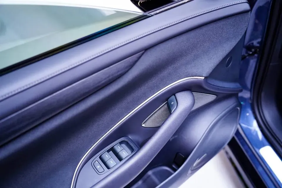 2024 MI SU7 BEV 73.6KWH,autocango,china used car exporter,china ev exporter,chinese used car exporter,chinese used ev exporter