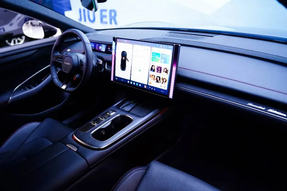 2024 MI SU7 BEV 73.6KWH,autocango,china used car exporter,china ev exporter,chinese used car exporter,chinese used ev exporter