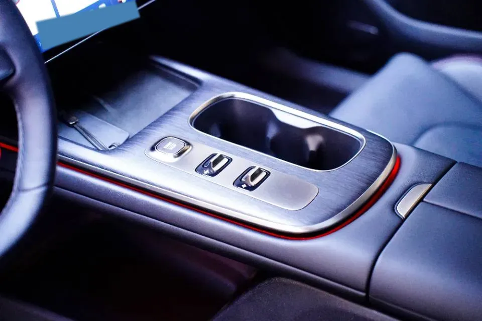 2024 MI SU7 BEV 73.6KWH,autocango,china used car exporter,china ev exporter,chinese used car exporter,chinese used ev exporter