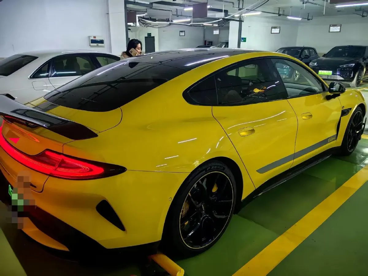 2025 MI SU7 Ultra BEV 93.7KWH,autocango,china used car exporter,china ev exporter,chinese used car exporter,chinese used ev exporter