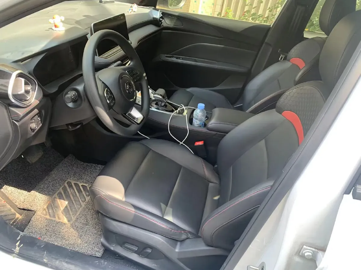 2025 MG 5 1.5T 181HP L4 7DCT,autocango,china used car exporter,china ev exporter,chinese used car exporter,chinese used ev exporter