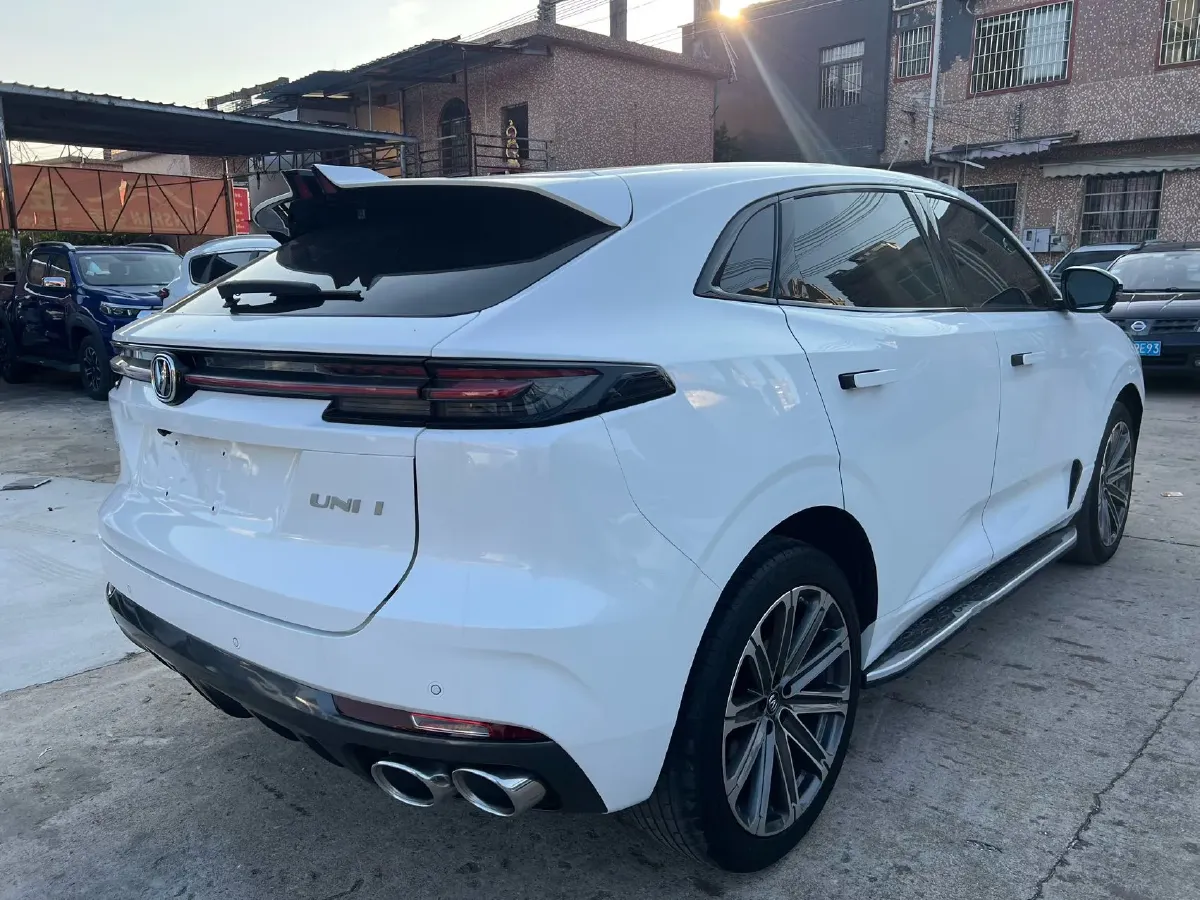 2021 ChangAn UNI-K 2.0T 233HP L4 8AT,autocango,china used car exporter,china ev exporter,chinese used car exporter,chinese used ev exporter