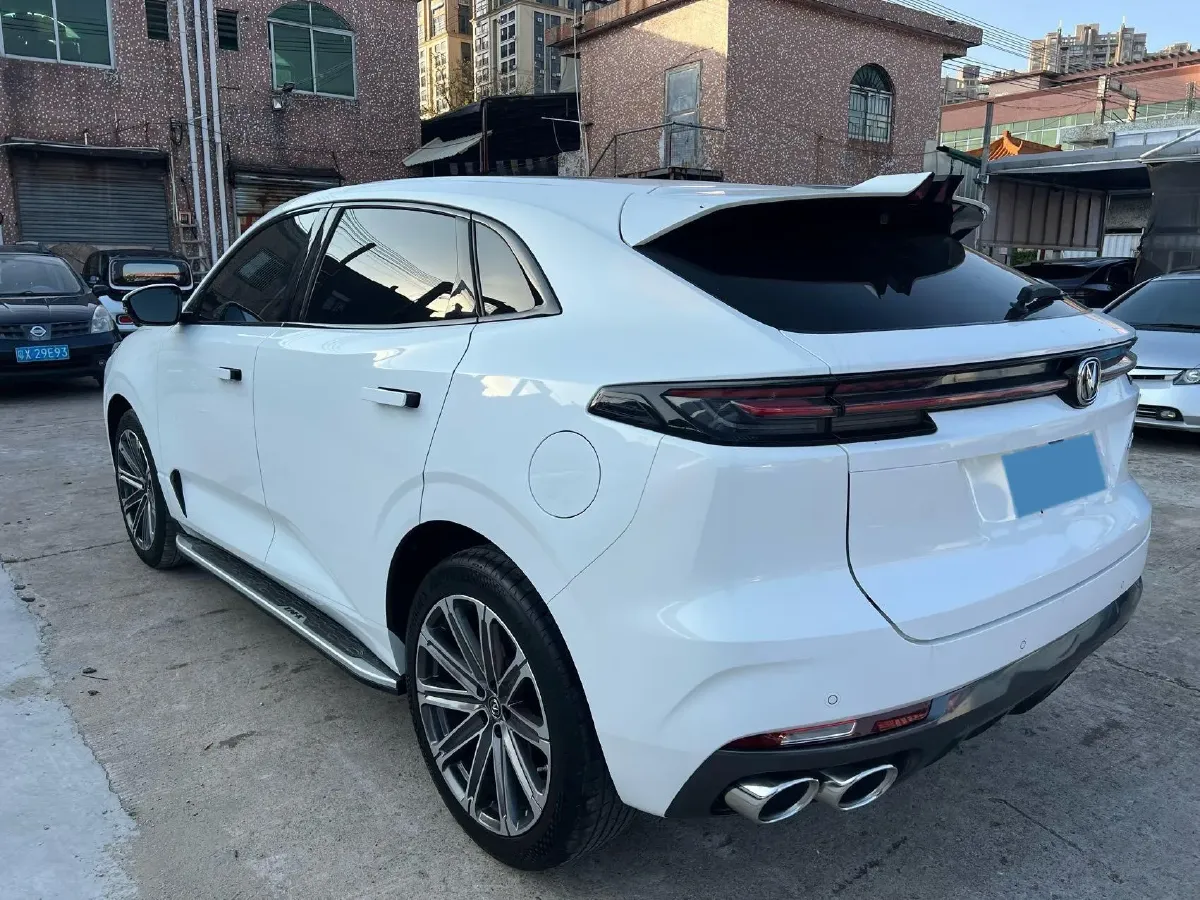 2021 ChangAn UNI-K 2.0T 233HP L4 8AT,autocango,china used car exporter,china ev exporter,chinese used car exporter,chinese used ev exporter