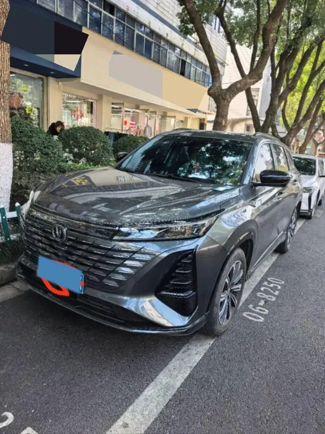 2024 ChangAn CS75 Plus 1.5T 188HP L4 8AT,autocango,china used car exporter,china ev exporter,chinese used car exporter,chinese used ev exporter