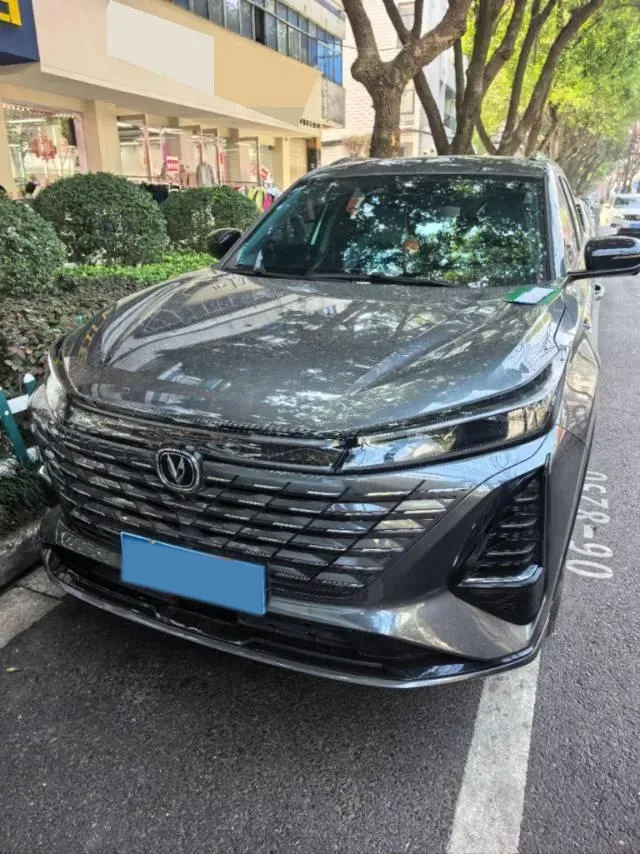 2024 ChangAn CS75 Plus 1.5T 188HP L4 8AT,autocango,china used car exporter,china ev exporter,chinese used car exporter,chinese used ev exporter