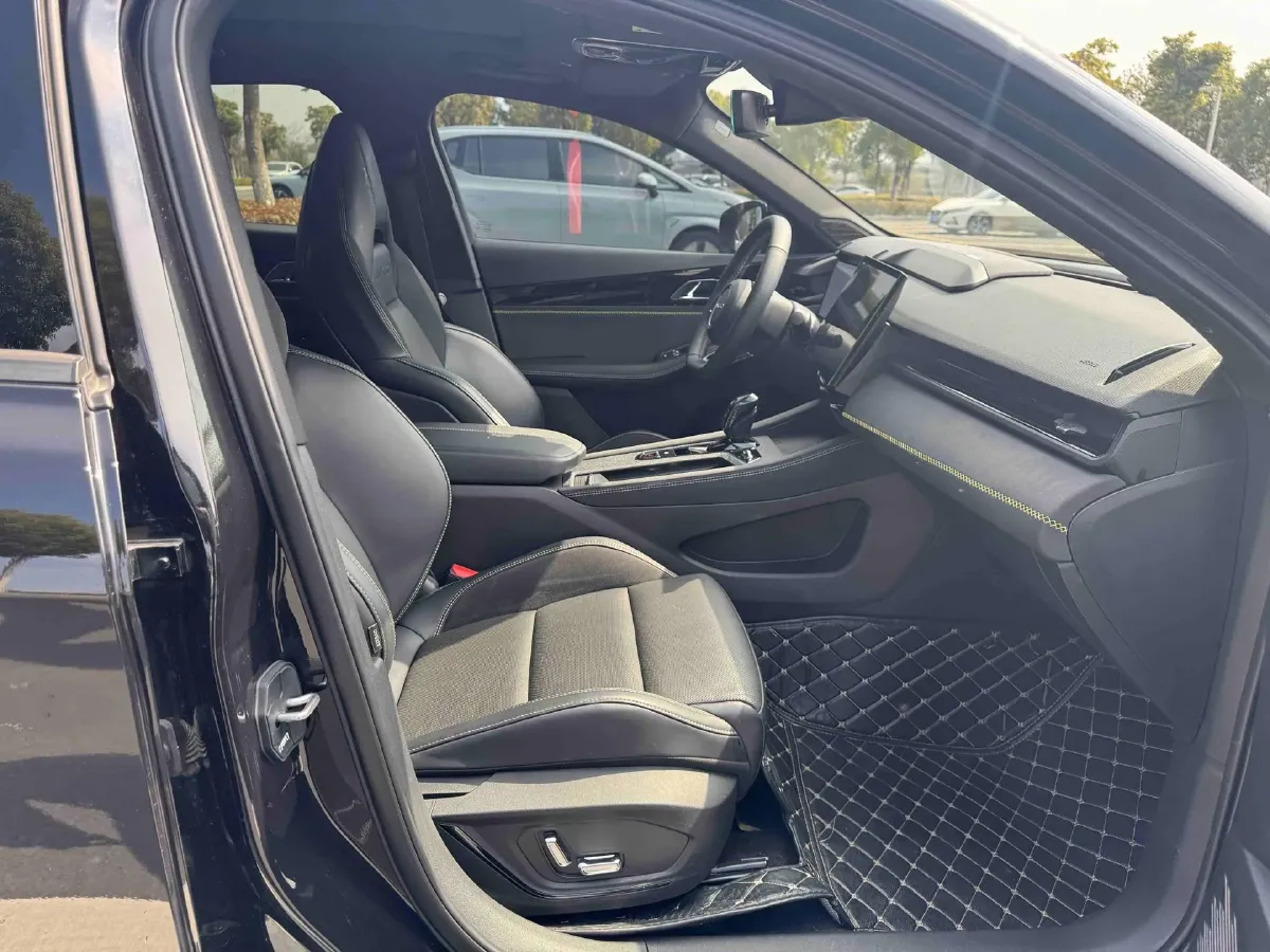 2023 LYNK&CO 01 2.0T 254HP L4 8AT,autocango,china used car exporter,china ev exporter,chinese used car exporter,chinese used ev exporter