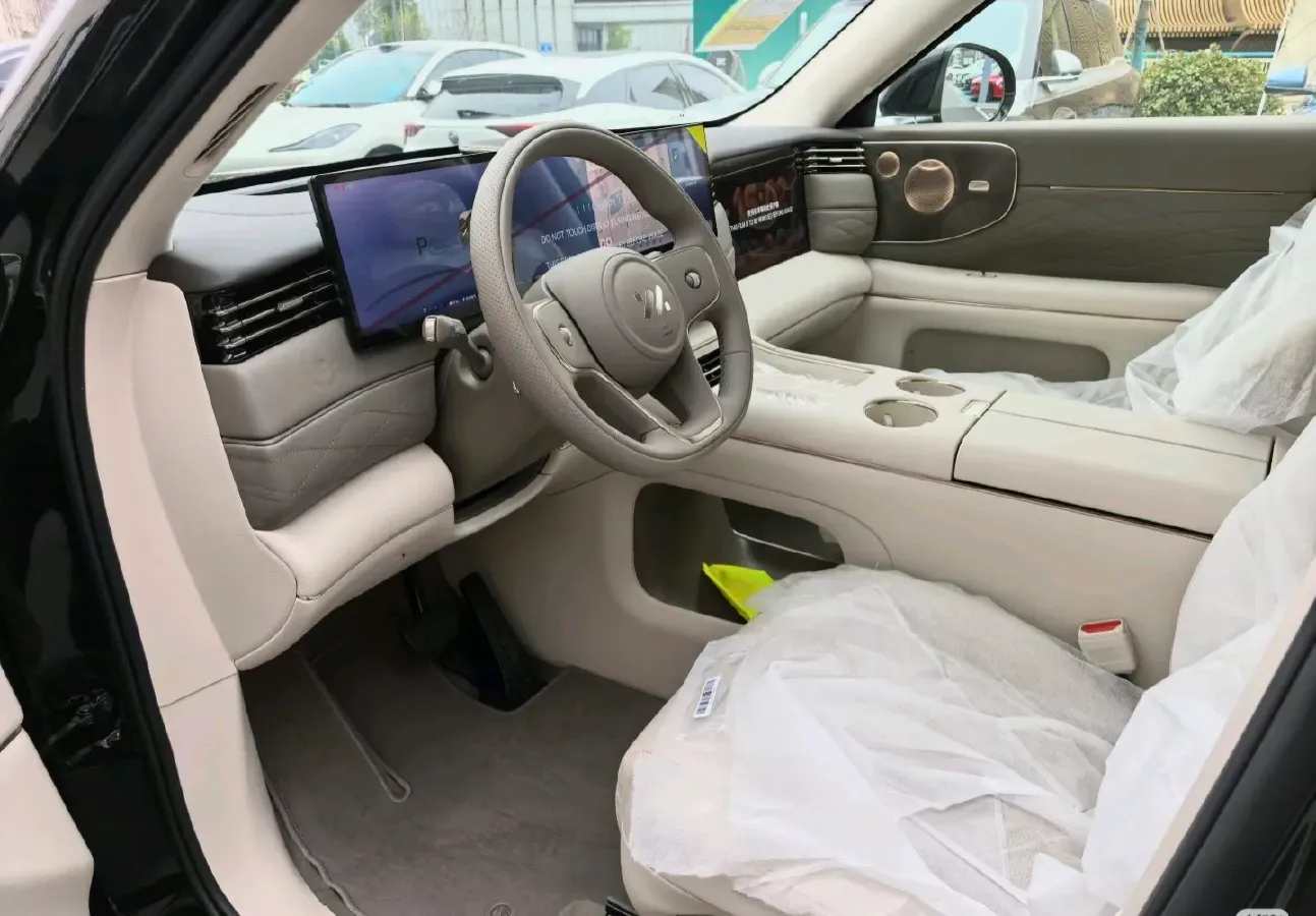 2026 IM LS9 REEV 155HP REEV,autocango,china used car exporter,china ev exporter,chinese used car exporter,chinese used ev exporter