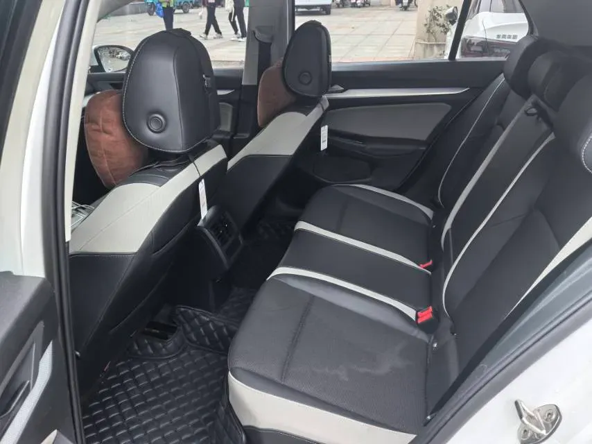 2023 Volkswagen Golf 1.4T 150HP L4 7DCT,autocango,china used car exporter,china ev exporter,chinese used car exporter,chinese used ev exporter