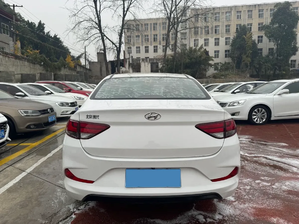 2020 Hyundai Celesta 1.6L 123HP L4 6AT,autocango,china used car exporter,china ev exporter,chinese used car exporter,chinese used ev exporter