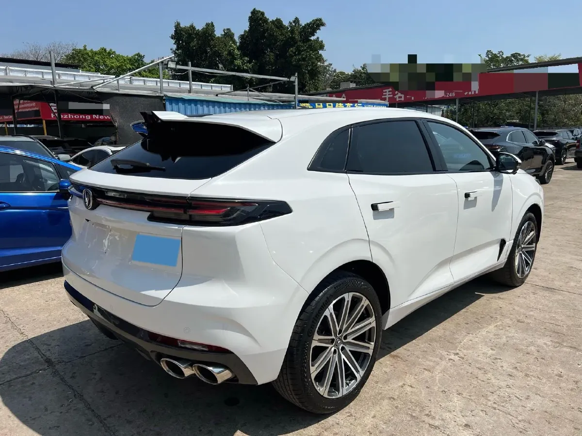 2021 ChangAn UNI-K 2.0T 233HP L4 8AT,autocango,china used car exporter,china ev exporter,chinese used car exporter,chinese used ev exporter
