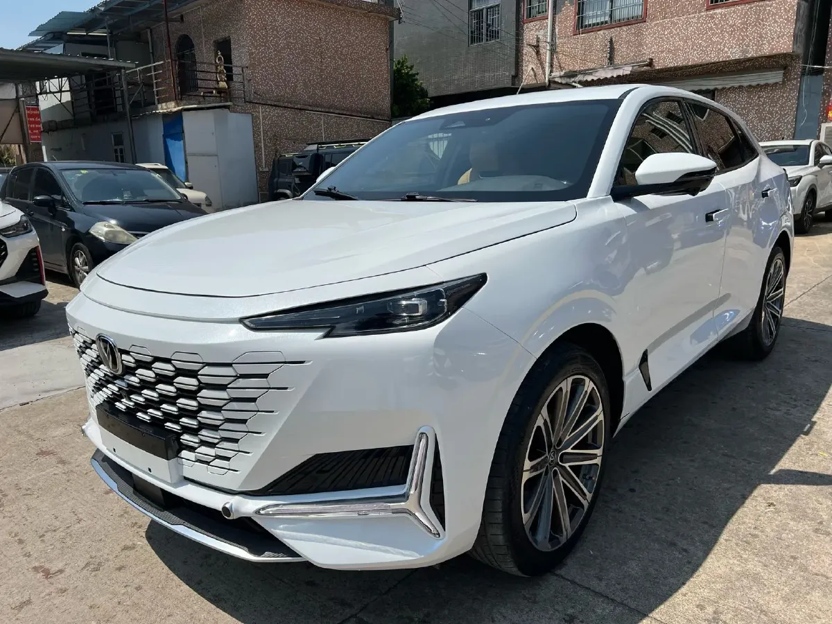 2021 ChangAn UNI-K 2.0T 233HP L4 8AT,autocango,china used car exporter,china ev exporter,chinese used car exporter,chinese used ev exporter