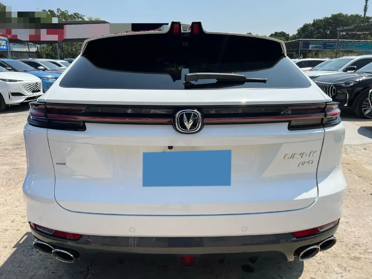 2021 ChangAn UNI-K 2.0T 233HP L4 8AT,autocango,china used car exporter,china ev exporter,chinese used car exporter,chinese used ev exporter
