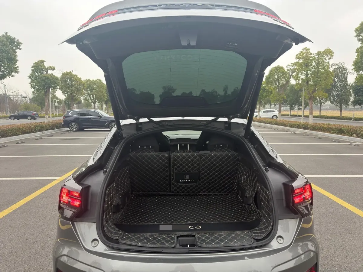 2020 LYNK&CO 05 2.0T 254HP L4 8AT,autocango,china used car exporter,china ev exporter,chinese used car exporter,chinese used ev exporter