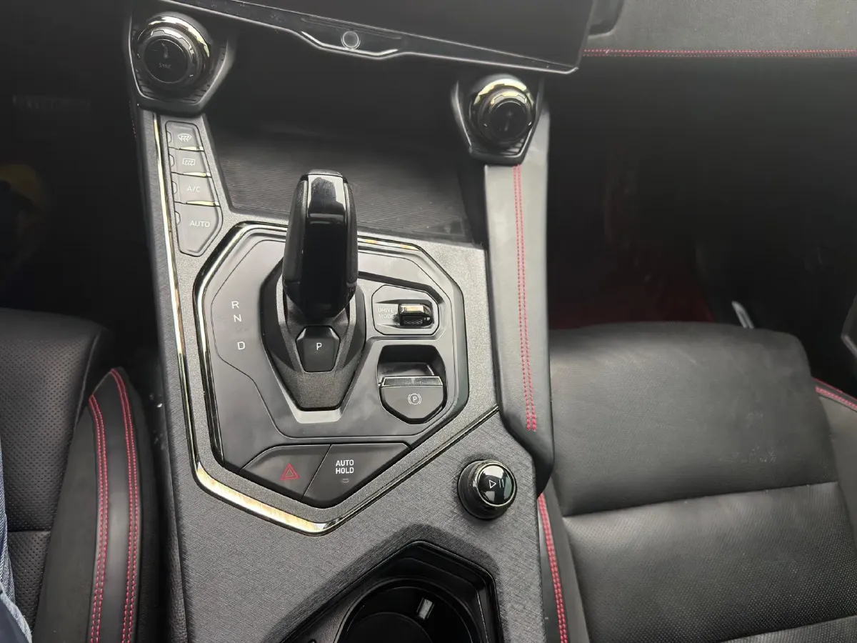 2020 LYNK&CO 05 2.0T 254HP L4 8AT,autocango,china used car exporter,china ev exporter,chinese used car exporter,chinese used ev exporter