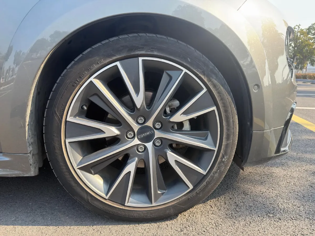 2022 LYNK&CO 02 Hatchback 2.0T 190HP L4 7DCT,autocango,china used car exporter,china ev exporter,chinese used car exporter,chinese used ev exporter