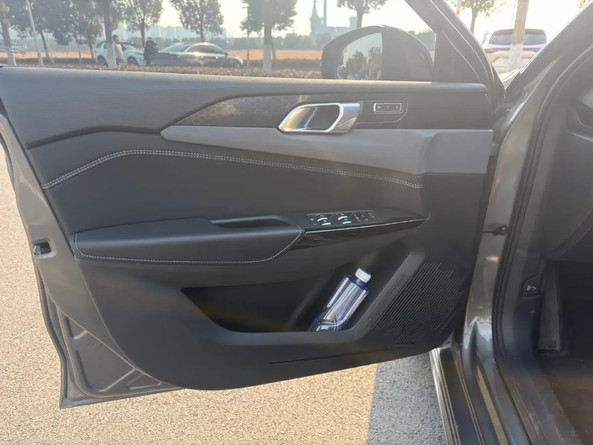 2022 LYNK&CO 02 Hatchback 2.0T 190HP L4 7DCT,autocango,china used car exporter,china ev exporter,chinese used car exporter,chinese used ev exporter