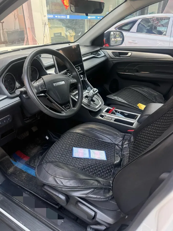 2023 Haval M6 1.5T 150HP L4 7DCT,autocango,china used car exporter,china ev exporter,chinese used car exporter,chinese used ev exporter