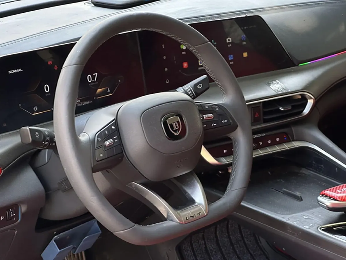 2020 ChangAn UNI-T 1.5T 180HP L4 7DCT,autocango,china used car exporter,china ev exporter,chinese used car exporter,chinese used ev exporter