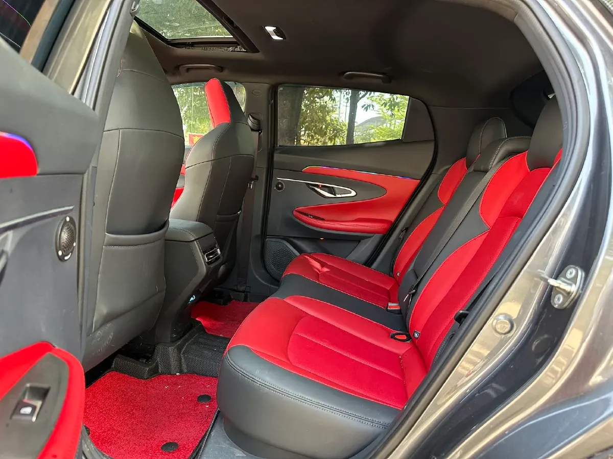 2020 ChangAn UNI-T 1.5T 180HP L4 7DCT,autocango,china used car exporter,china ev exporter,chinese used car exporter,chinese used ev exporter