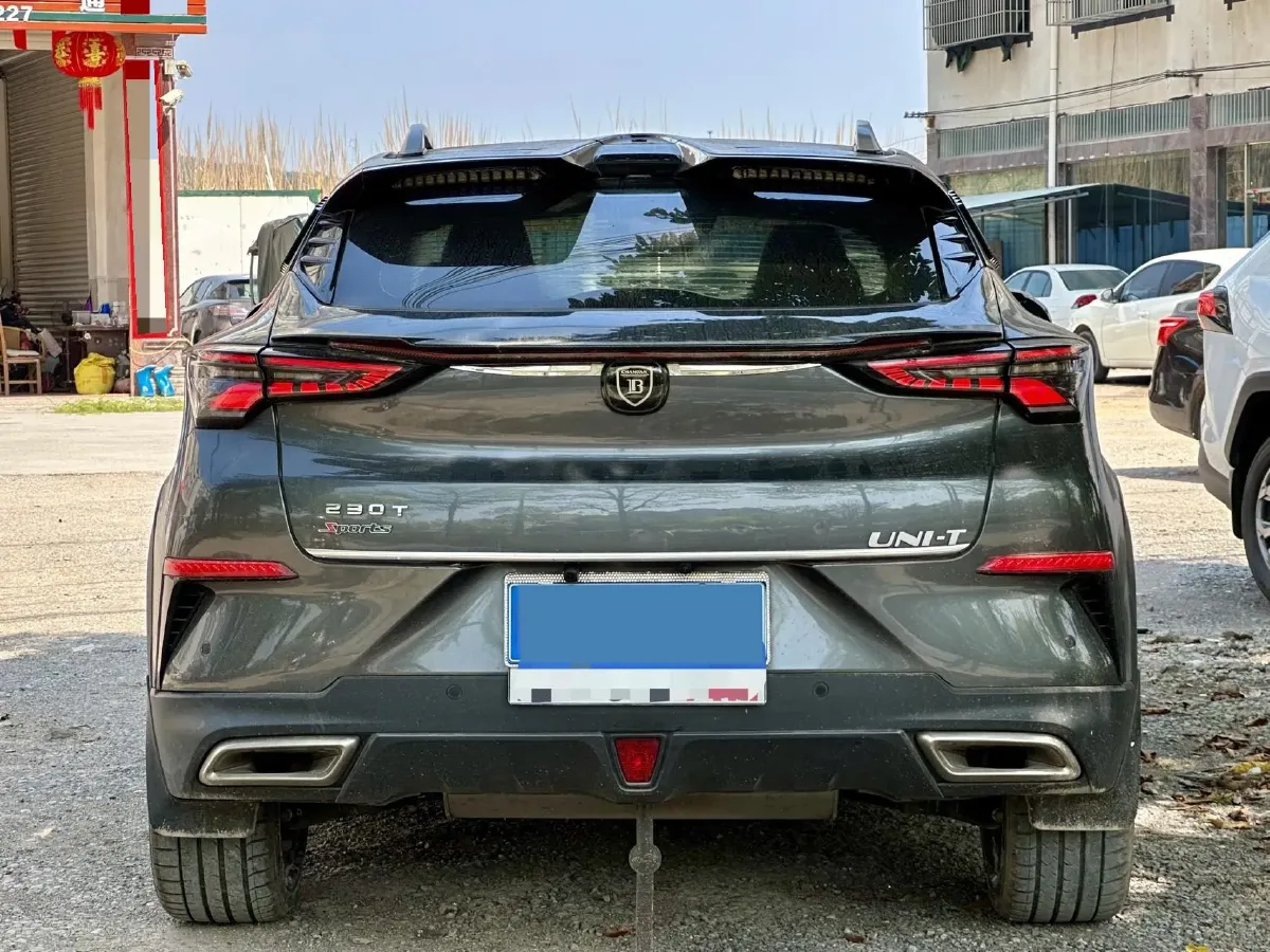 2020 ChangAn UNI-T 1.5T 180HP L4 7DCT,autocango,china used car exporter,china ev exporter,chinese used car exporter,chinese used ev exporter