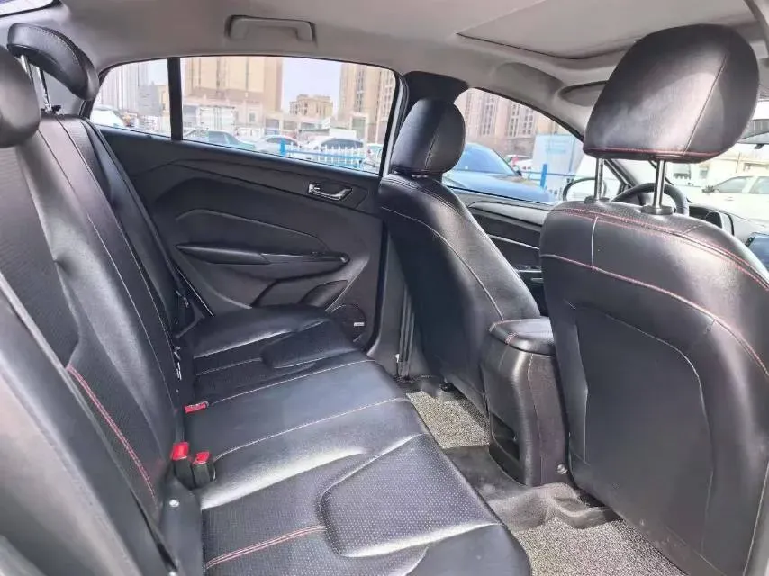 2017 ChangAn CS35 1.6L 125HP L4 4AT,autocango,china used car exporter,china ev exporter,chinese used car exporter,chinese used ev exporter