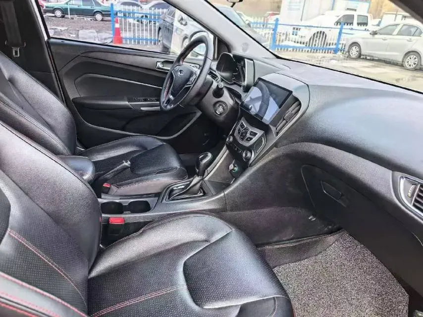 2017 ChangAn CS35 1.6L 125HP L4 4AT,autocango,china used car exporter,china ev exporter,chinese used car exporter,chinese used ev exporter