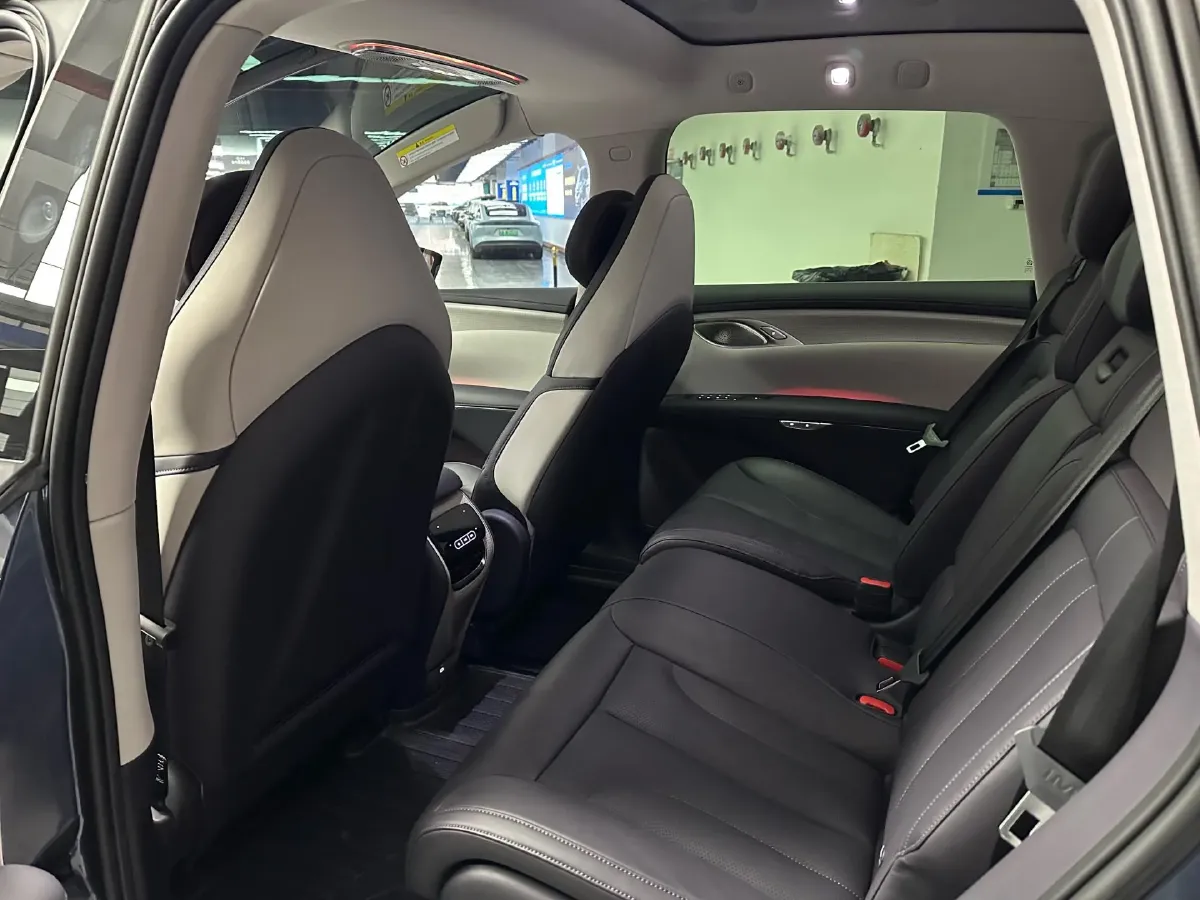 2023 IM LS7 BEV 100KWH,autocango,china used car exporter,china ev exporter,chinese used car exporter,chinese used ev exporter