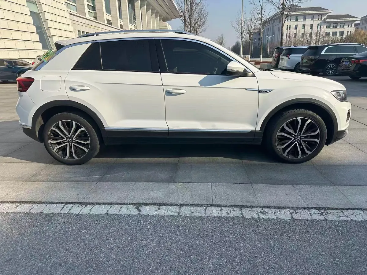 2021 Volkswagen T-Roc 1.4T 150HP L4 7DCT,autocango,china used car exporter,china ev exporter,chinese used car exporter,chinese used ev exporter