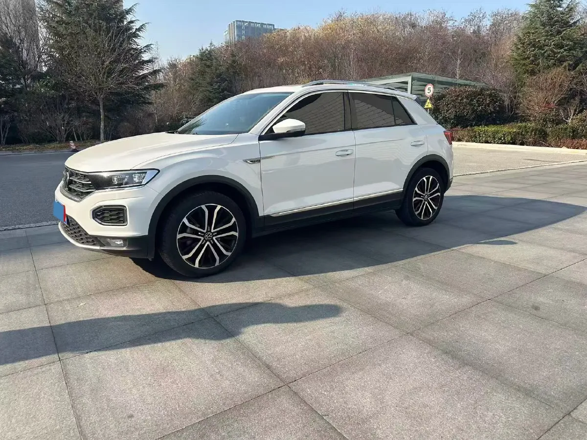 2021 Volkswagen T-Roc 1.4T 150HP L4 7DCT,autocango,china used car exporter,china ev exporter,chinese used car exporter,chinese used ev exporter