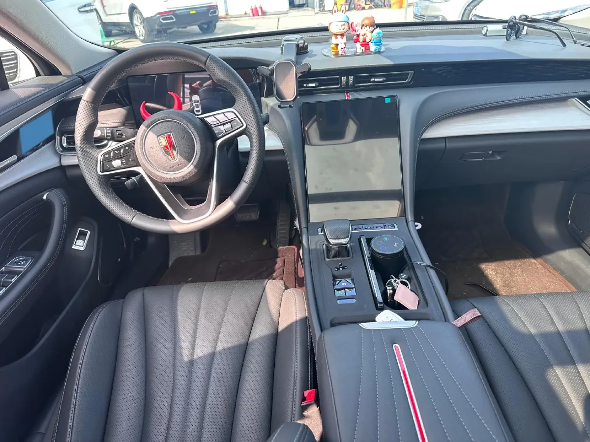 2025 HongQi H5 1.5T 169HP L4 7DCT,autocango,china used car exporter,china ev exporter,chinese used car exporter,chinese used ev exporter