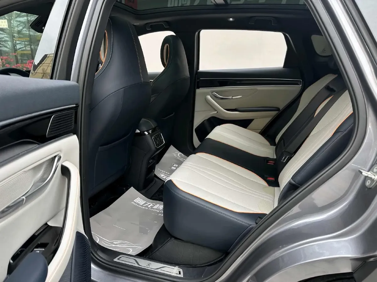 2022 Hyundai Tucson 2.0L 150HP L4 6AT Hybrid,autocango,china used car exporter,china ev exporter,chinese used car exporter,chinese used ev exporter