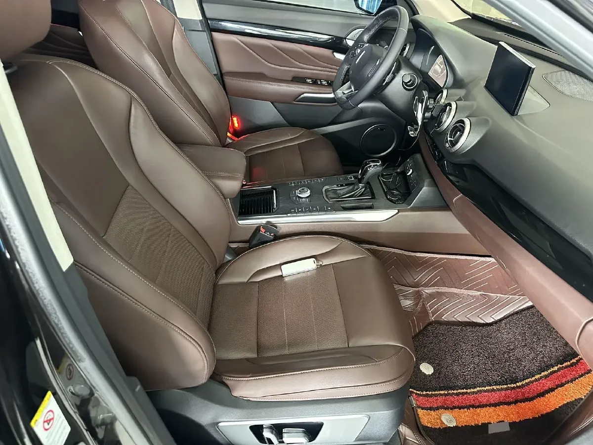 2017 WEY VV7 2.0T 234HP L4 7DCT,autocango,china used car exporter,china ev exporter,chinese used car exporter,chinese used ev exporter