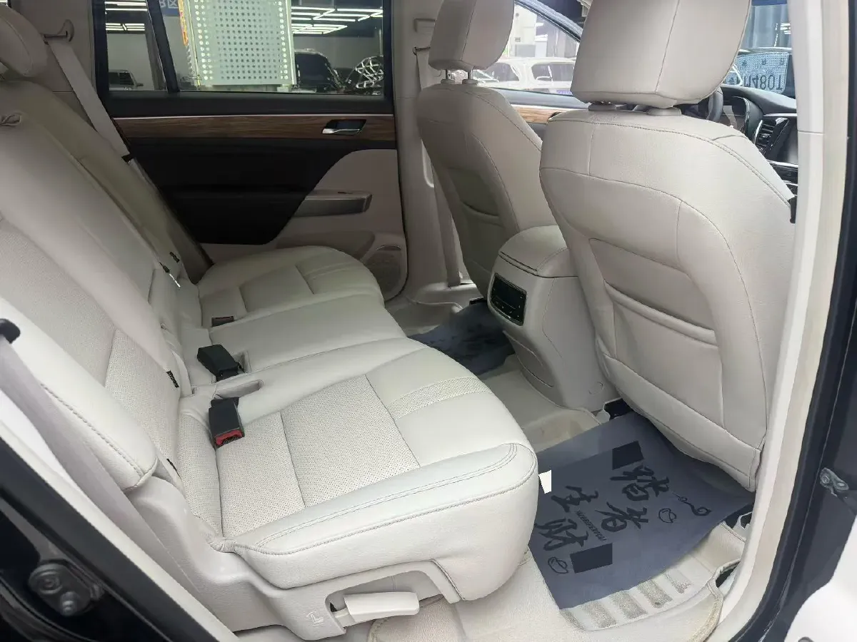 2017 GAC Trumpchi GS8 2.0T 201HP L4 6AT,autocango,china used car exporter,china ev exporter,chinese used car exporter,chinese used ev exporter