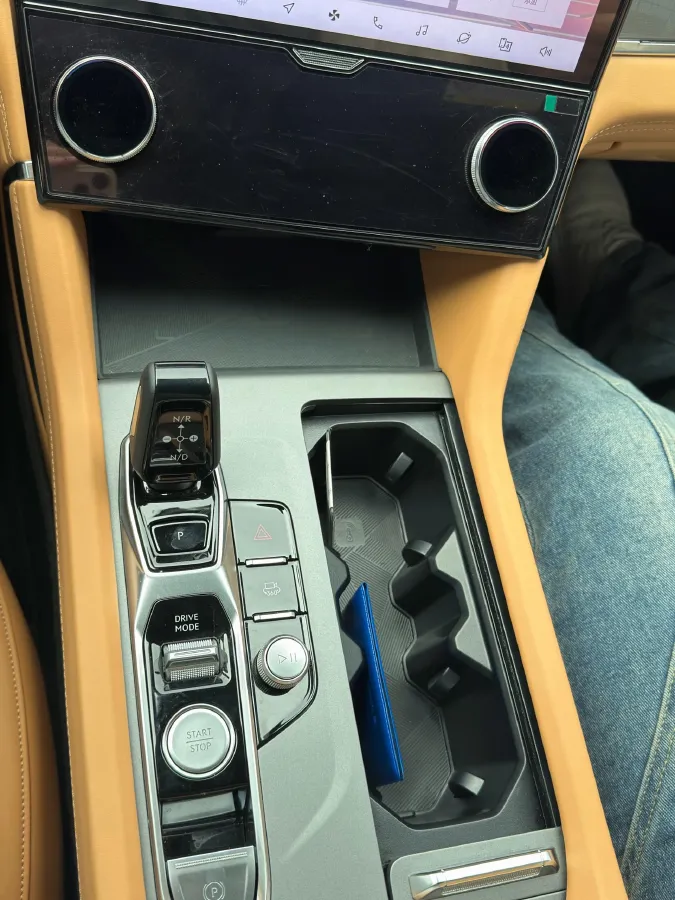 2024 LYNK&CO 09 2.0T 254HP L4 8AT,autocango,china used car exporter,china ev exporter,chinese used car exporter,chinese used ev exporter