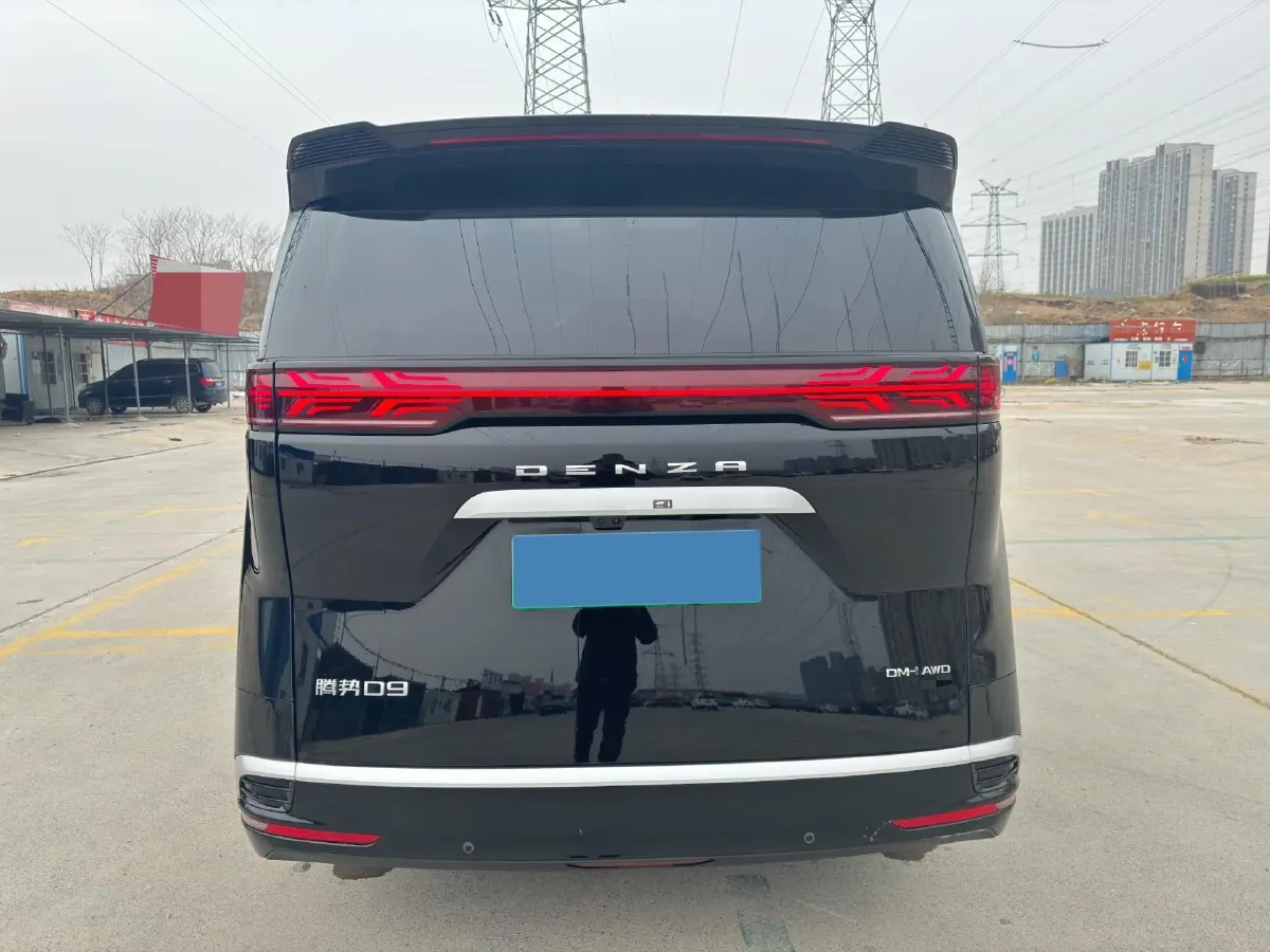 2025 Denza D9 1.5T 156HP L4 E-CVT PHEV 40KWH,autocango,china used car exporter,china ev exporter,chinese used car exporter,chinese used ev exporter