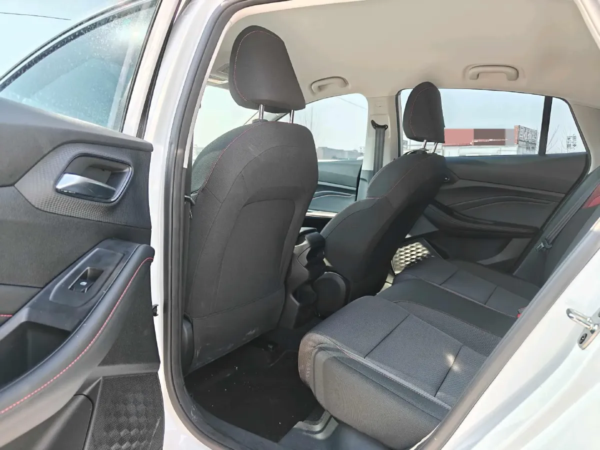 2023 MG 5 1.5L 129HP L4 5MT,autocango,china used car exporter,china ev exporter,chinese used car exporter,chinese used ev exporter