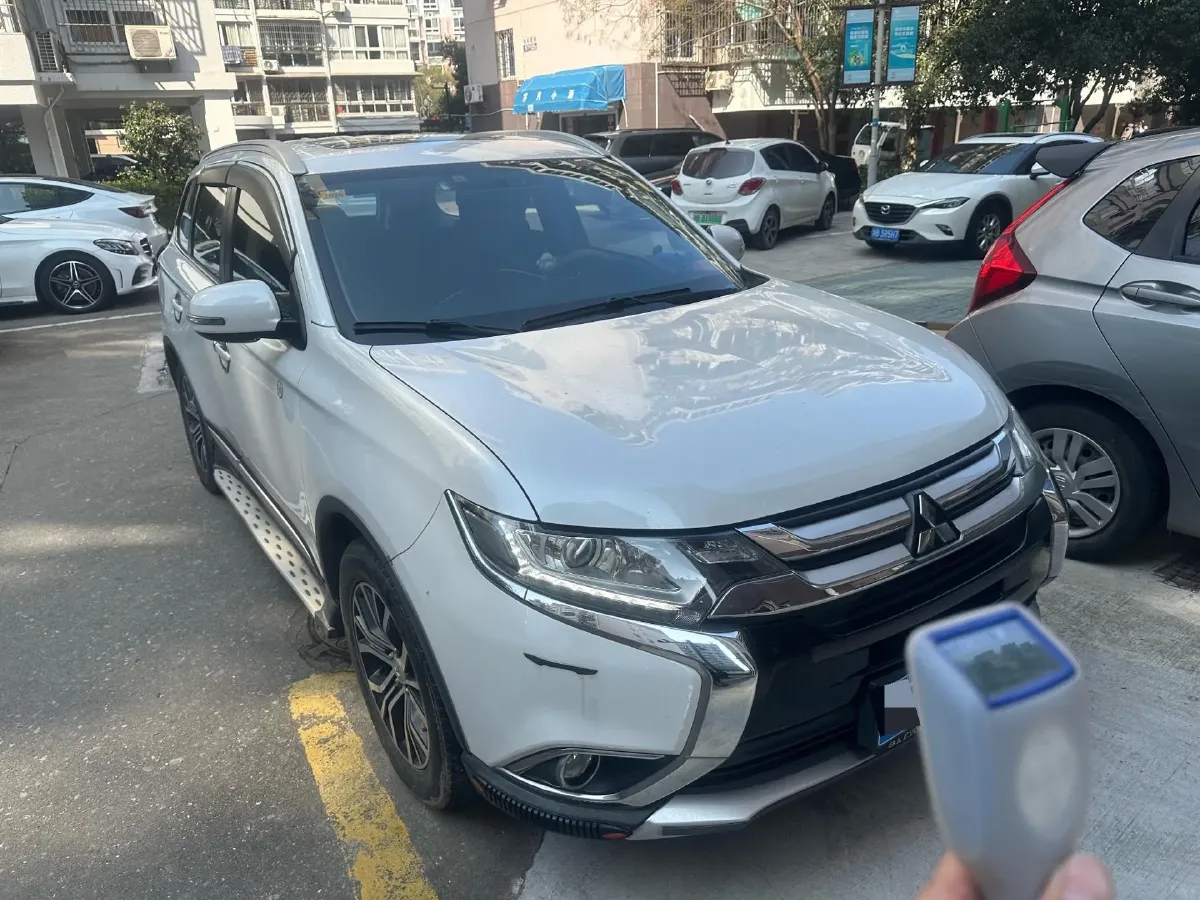 2018 Mitsubishi Outlander 2.0L 166HP L4 CVT,autocango,china used car exporter,china ev exporter,chinese used car exporter,chinese used ev exporter