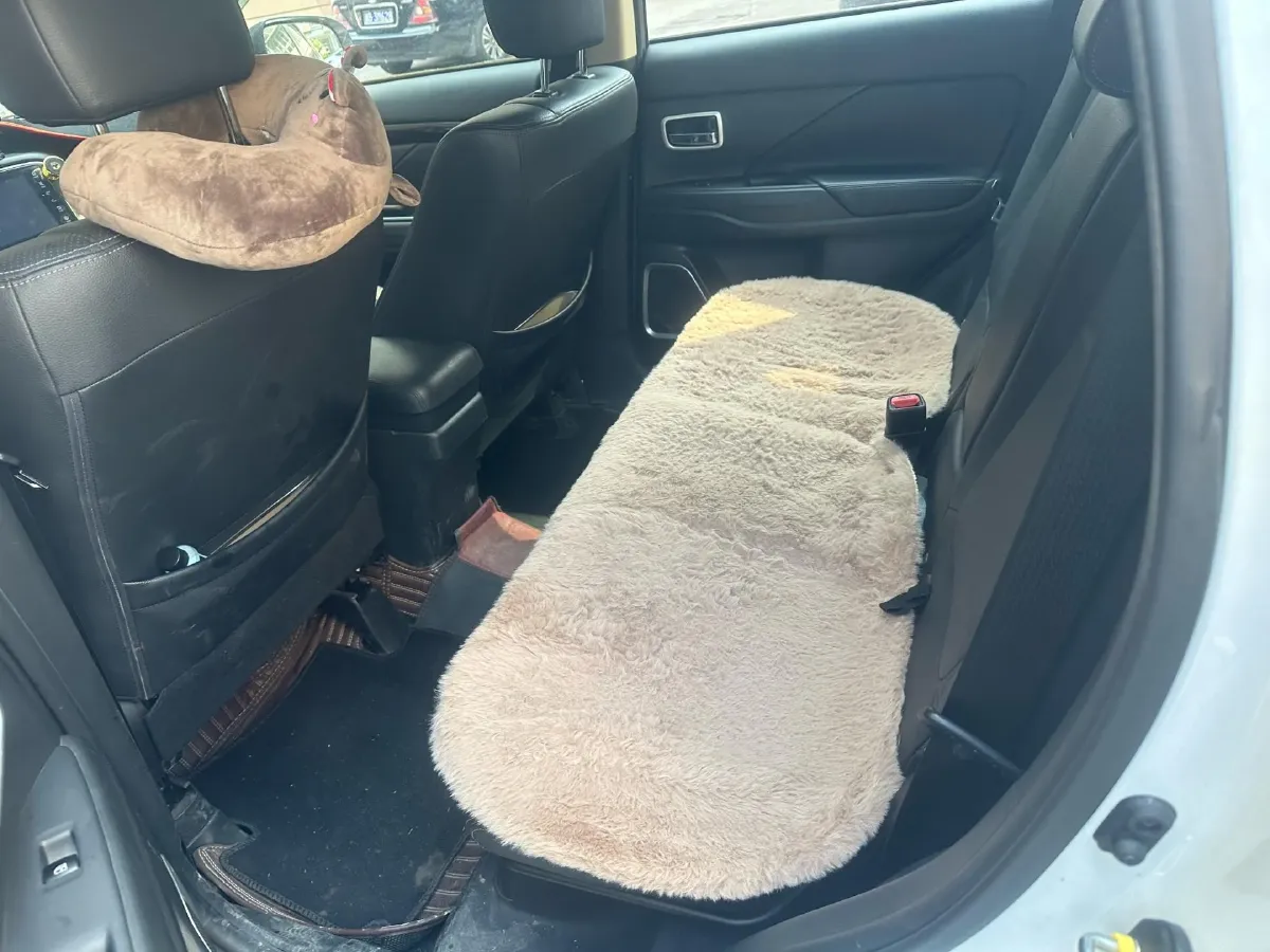 2018 Mitsubishi Outlander 2.0L 166HP L4 CVT,autocango,china used car exporter,china ev exporter,chinese used car exporter,chinese used ev exporter