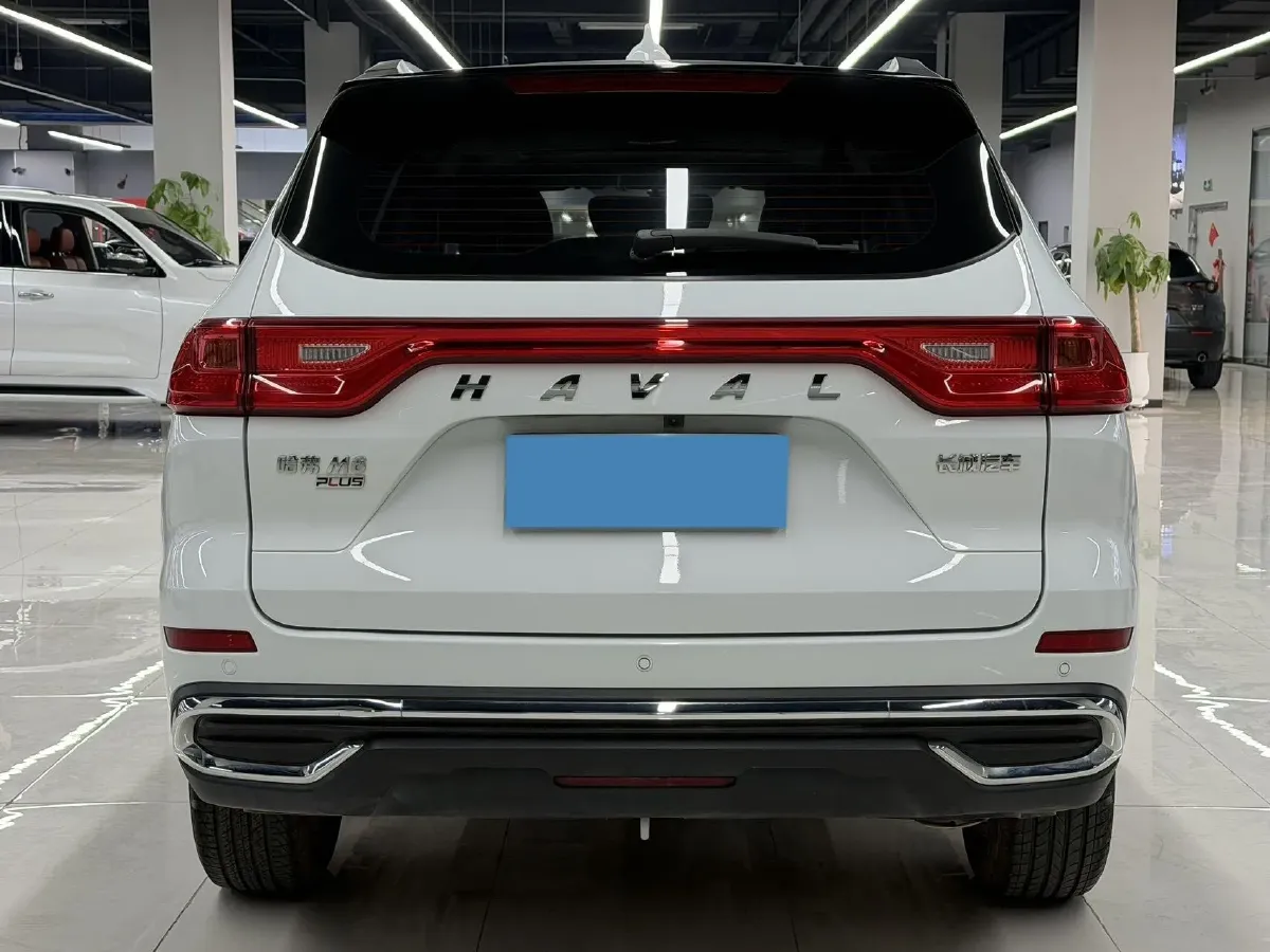 2021 Haval M6 1.5T 150HP L4 7DCT,autocango,china used car exporter,china ev exporter,chinese used car exporter,chinese used ev exporter