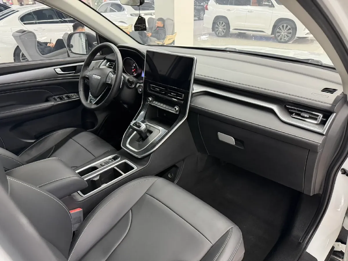 2021 Haval M6 1.5T 150HP L4 7DCT,autocango,china used car exporter,china ev exporter,chinese used car exporter,chinese used ev exporter