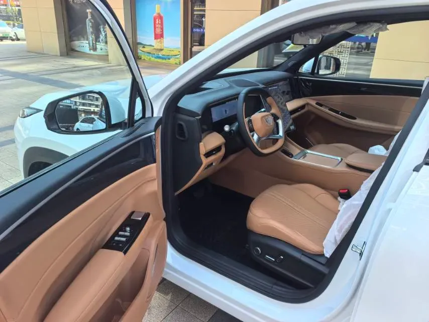 2025 Geely Galaxy L7 1.5L 112HP L4 1DHT PHEV 18.4KWH,autocango,china used car exporter,china ev exporter,chinese used car exporter,chinese used ev exporter