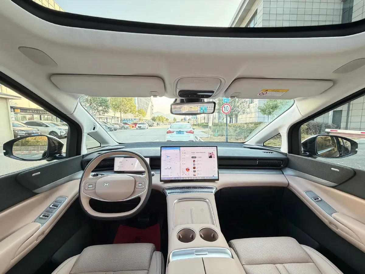 2024 Xpeng X9 BEV 101.5KWH,autocango,china used car exporter,china ev exporter,chinese used car exporter,chinese used ev exporter