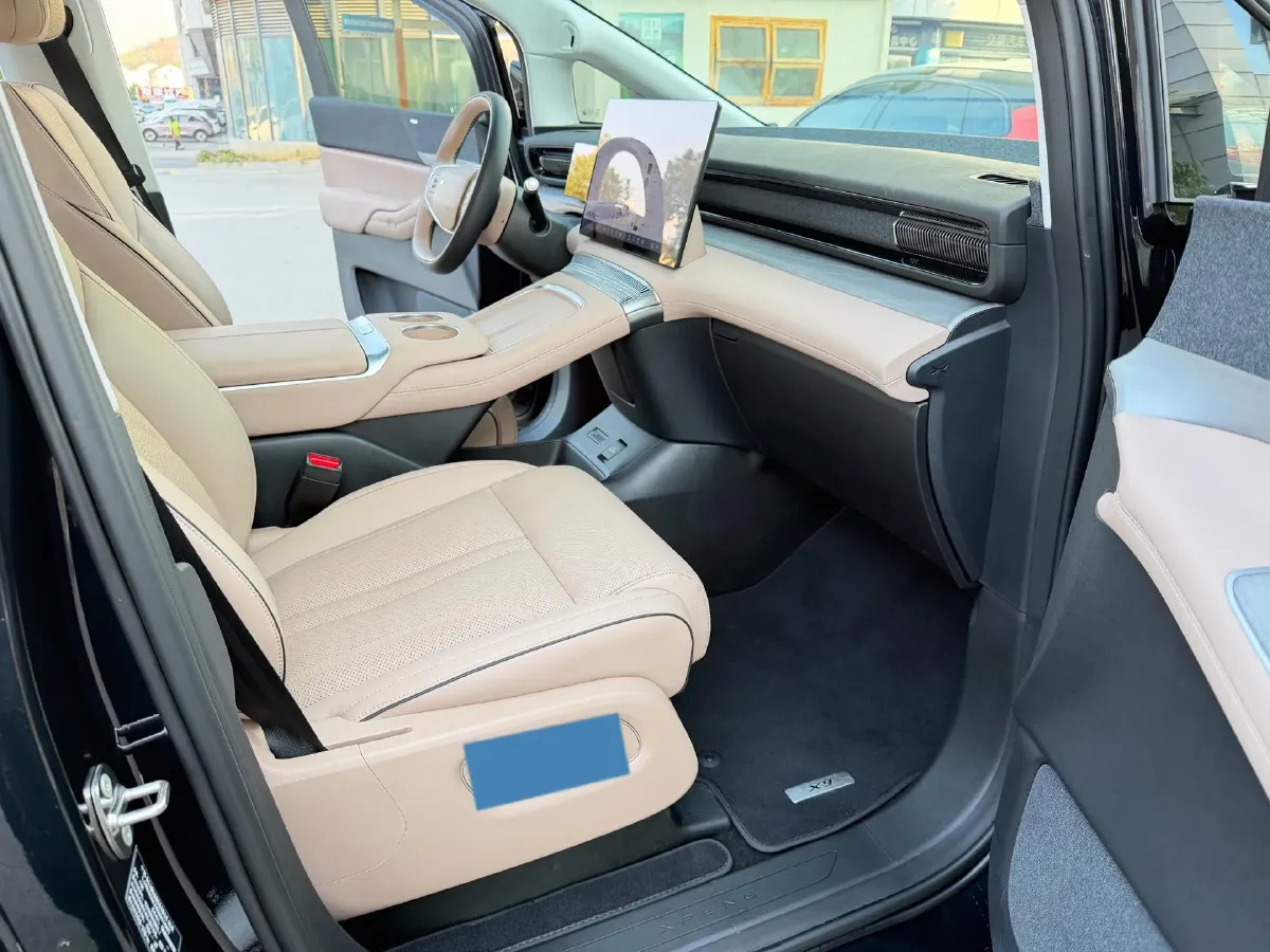 2024 Xpeng X9 BEV 101.5KWH,autocango,china used car exporter,china ev exporter,chinese used car exporter,chinese used ev exporter