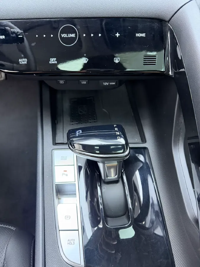 2021 Hyundai Elantra 1.5L 115HP L4 CVT,autocango,china used car exporter,china ev exporter,chinese used car exporter,chinese used ev exporter