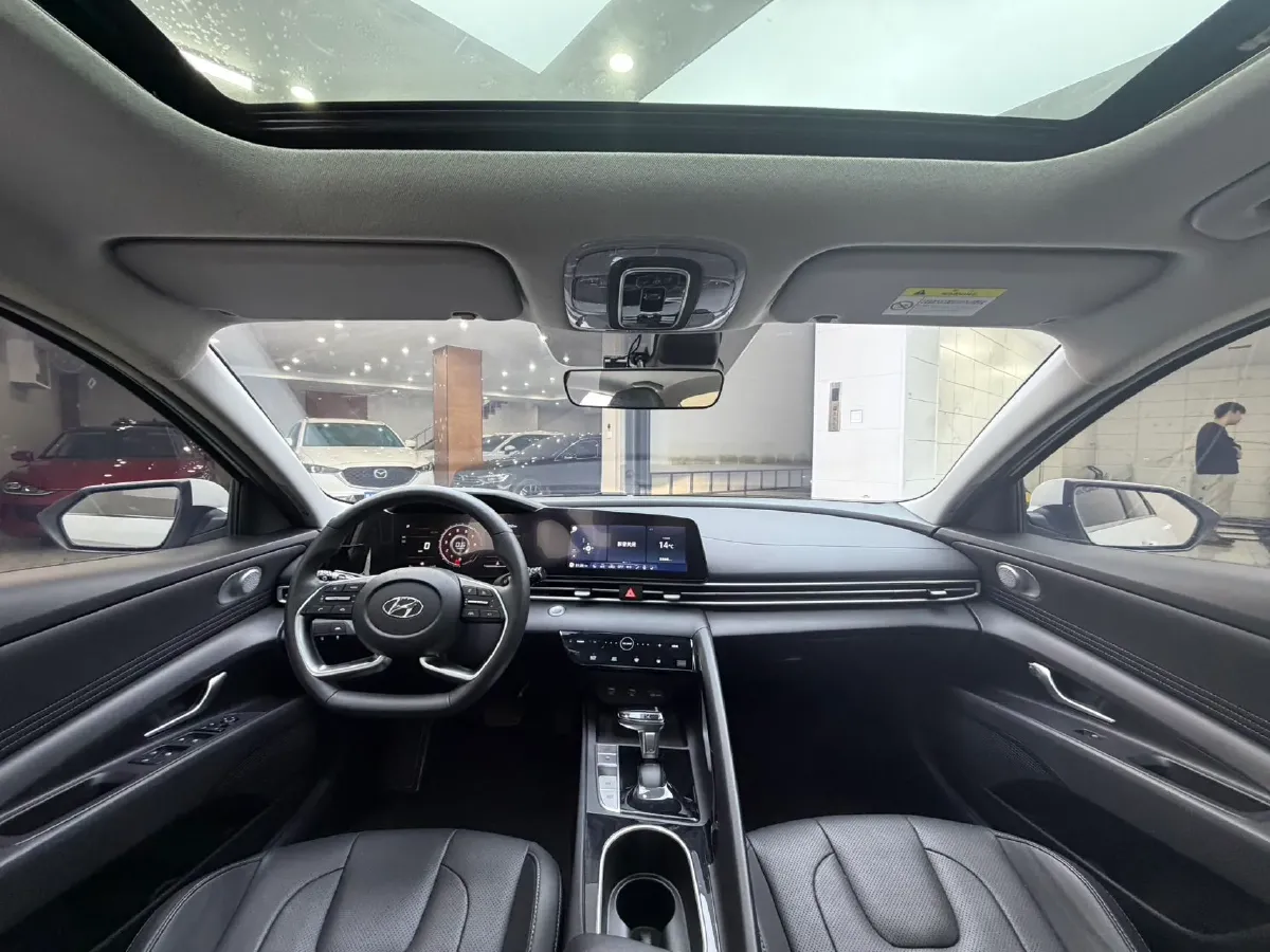 2021 Hyundai Elantra 1.5L 115HP L4 CVT,autocango,china used car exporter,china ev exporter,chinese used car exporter,chinese used ev exporter