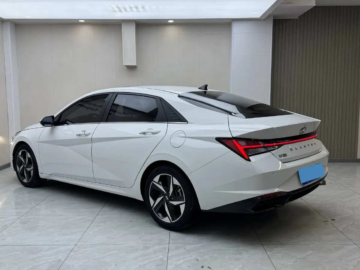 2021 Hyundai Elantra 1.5L 115HP L4 CVT,autocango,china used car exporter,china ev exporter,chinese used car exporter,chinese used ev exporter