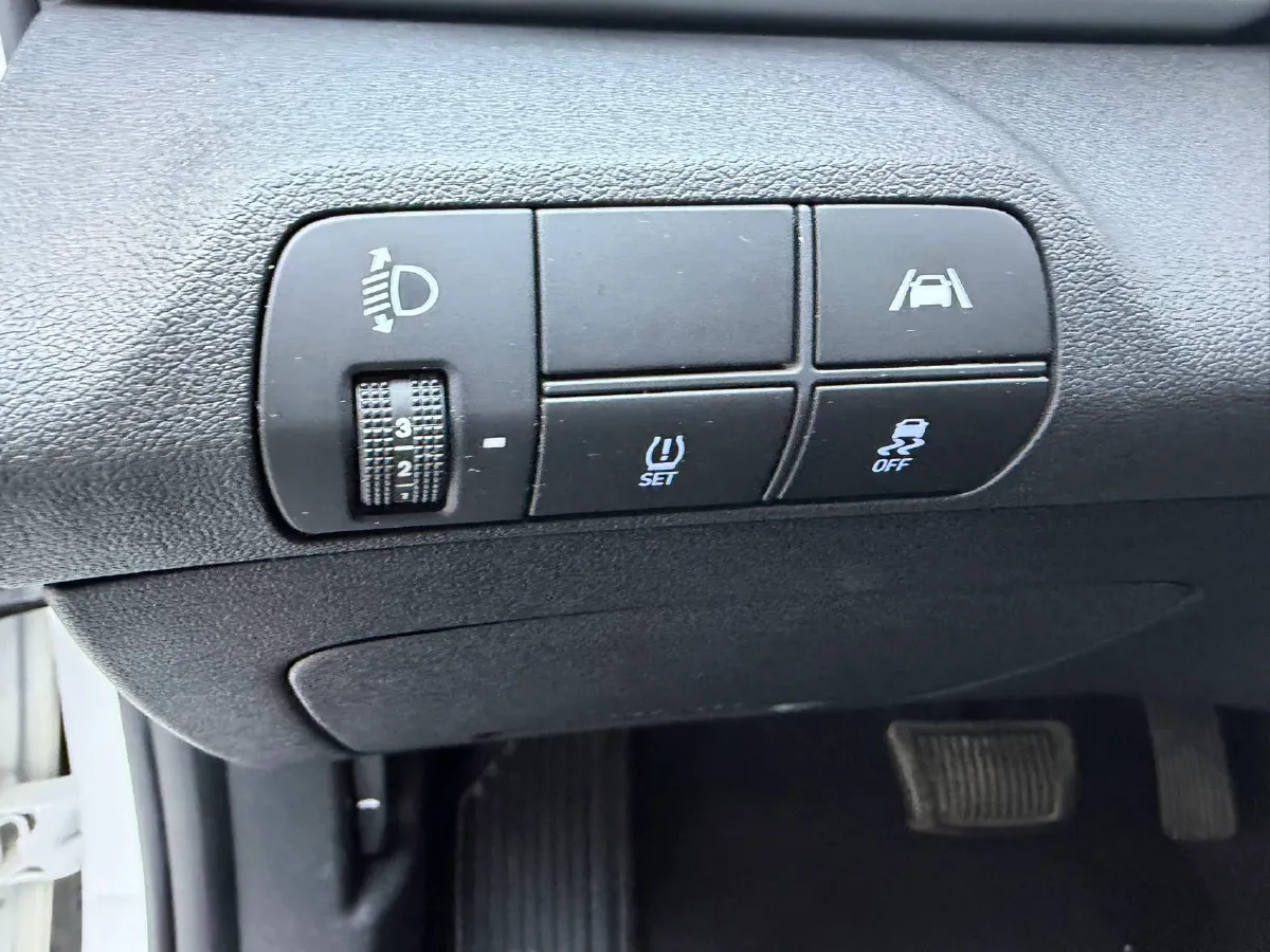 2021 Hyundai Elantra 1.5L 115HP L4 CVT,autocango,china used car exporter,china ev exporter,chinese used car exporter,chinese used ev exporter