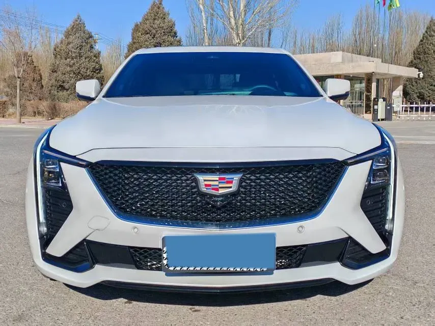 2024 Cadillac CT5 2.0T 237HP L4 10AT,autocango,china used car exporter,china ev exporter,chinese used car exporter,chinese used ev exporter